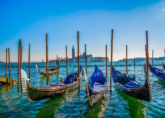 アパート In 24390 *